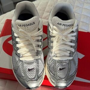 Nike Air Pegasus Silver and Cream Shoes